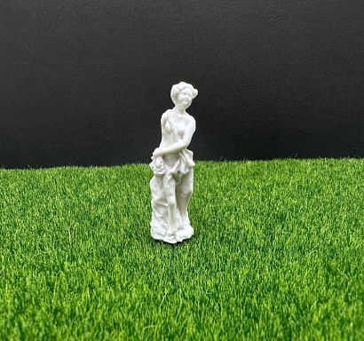 Мини статуя "Колхозница" для макетов и диорам 